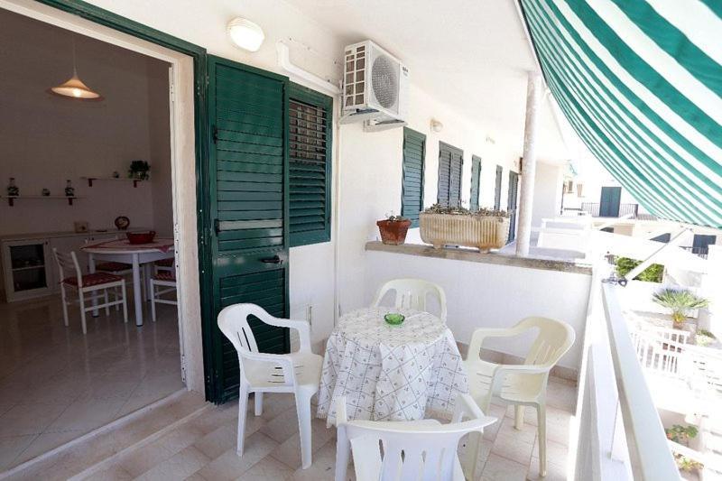 Apartamento Dimoradamare Villaggio Azzurro Exterior foto